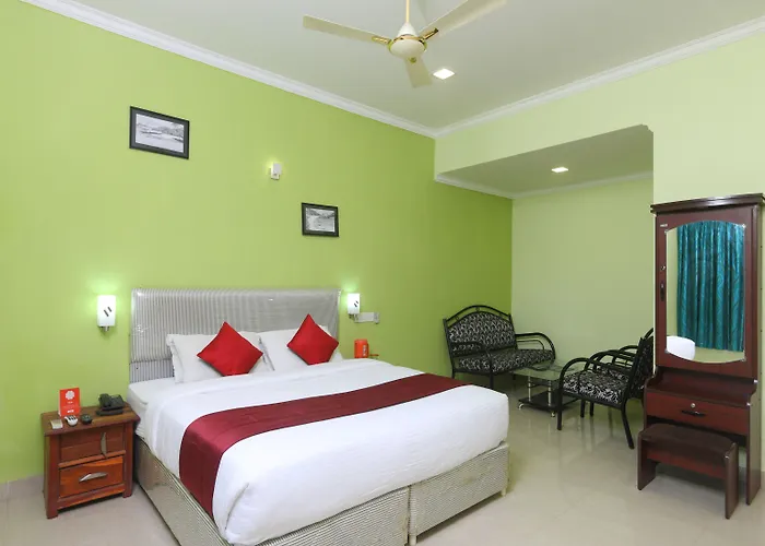 Fabhotel Mnr Grand